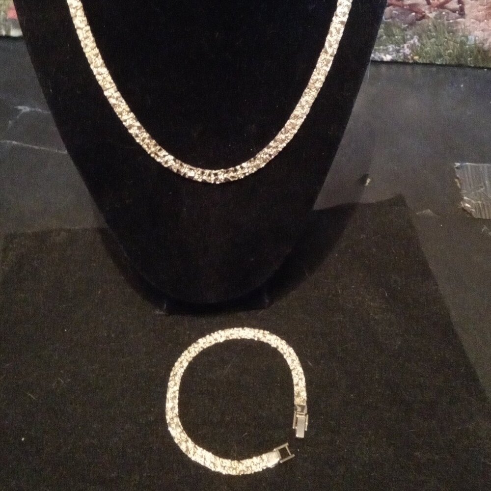 Vintage Gold Plated Matching Bracelet/Necklace